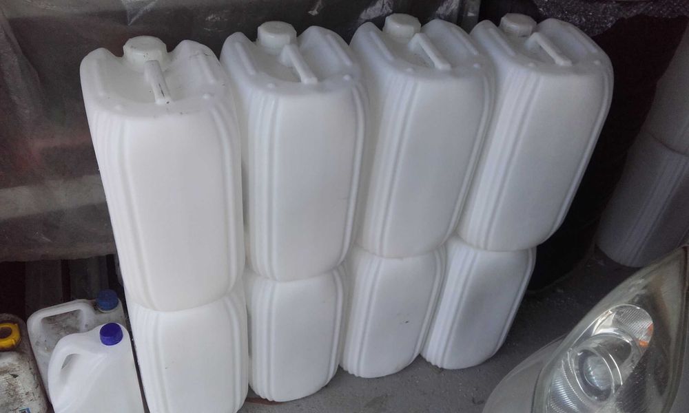 Mauzery 600l/1000l.beczki 200l 220l 250l.karnistry 20l