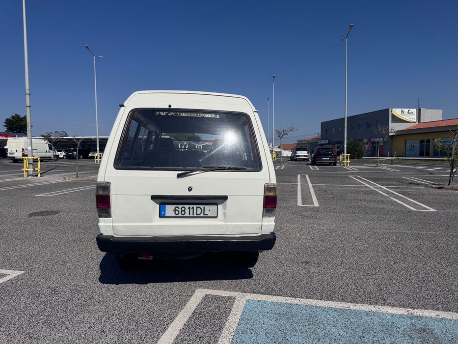 Nissan Vanette 297000km 1 dono