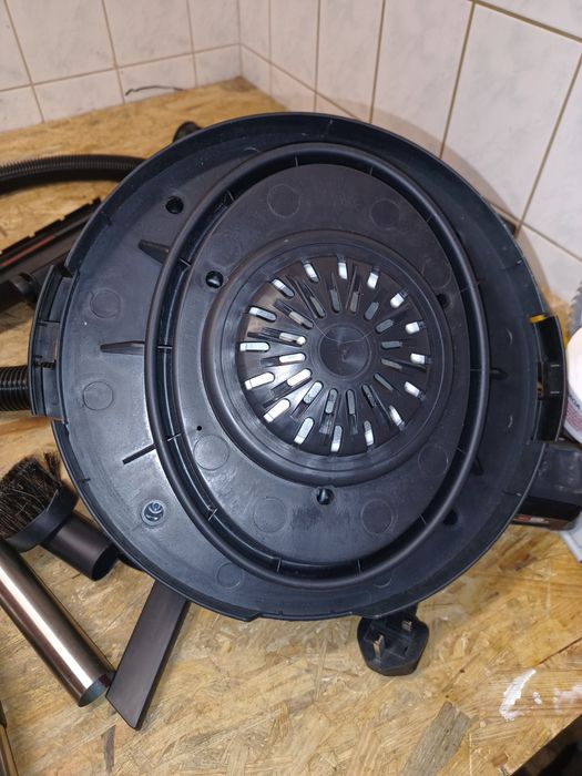 Odkurzacz Numatic Henry XL Plus 620W 15L