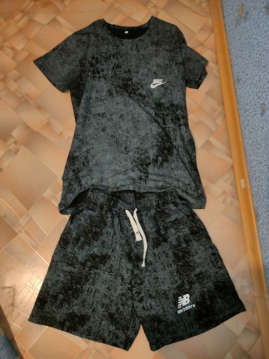 Футболка та шорти