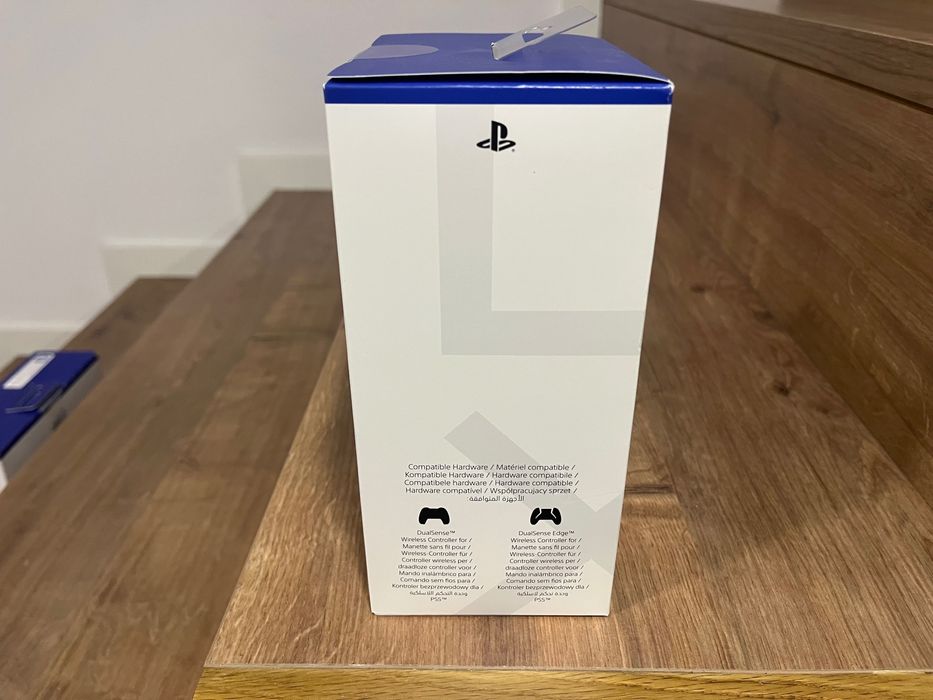 PlayStation 5 DualSense Charging Station (Official) - Novo na caixa