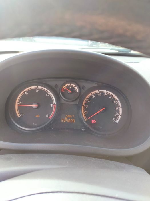 Opel corsa 1.3 cdti black editon