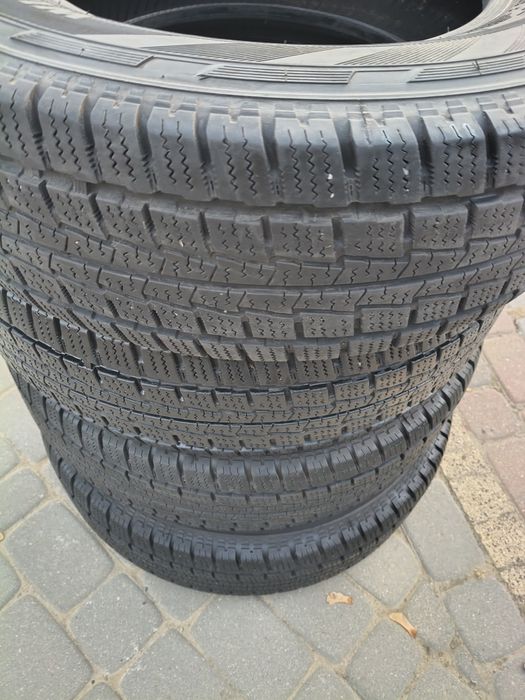 4x opony zimowe Hankook RW06 215 x 75 x r16C