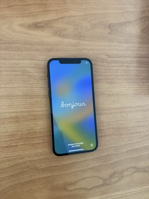 Iphone 12 em bom estado