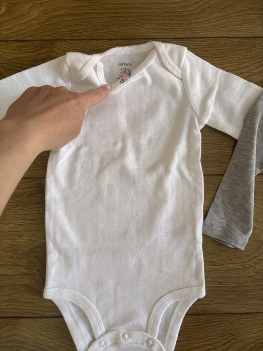 Боді h&m 9-12, carters 12 нові