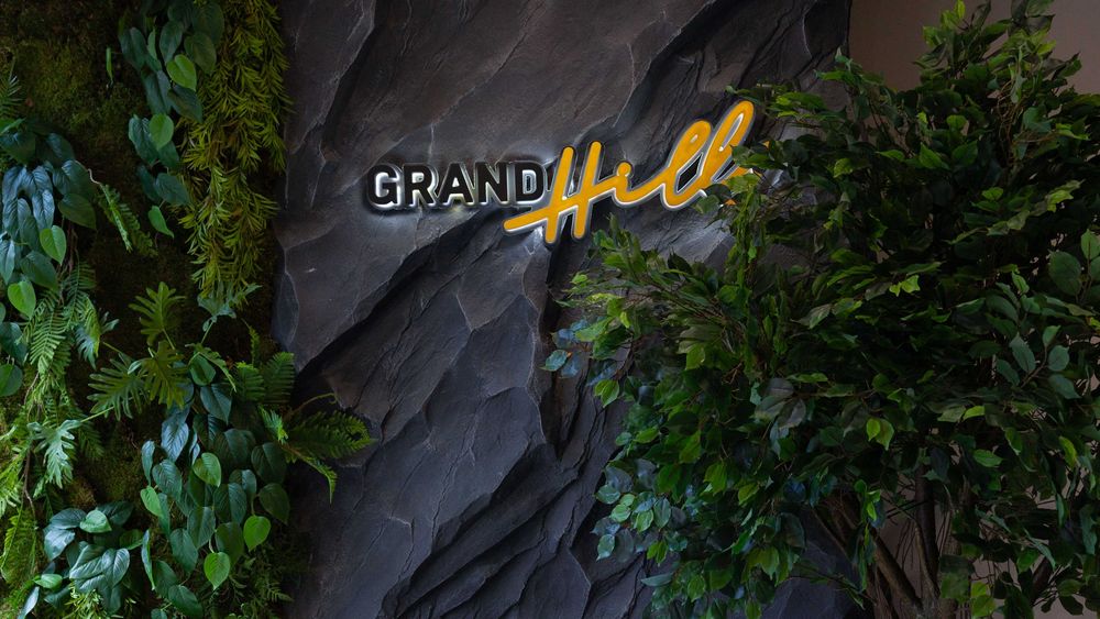 Квартира 33 м² з панорамним заскленням та підземним паркінгом