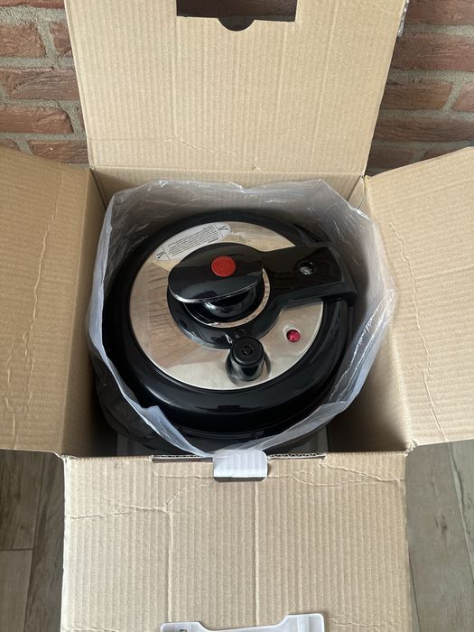 Мультиварка Rotex REPC57-B