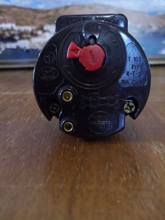 Продам електро тену  в зборі  від бойлера