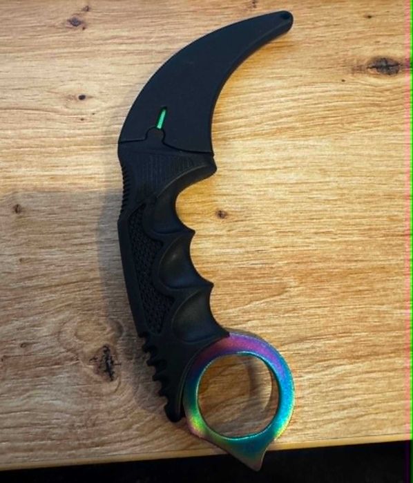 Karambit nóż CSGO