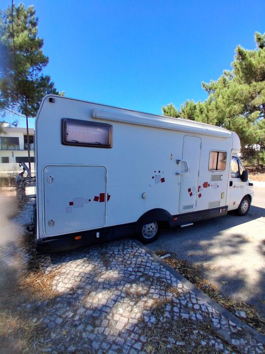 Autocaravana Fiat Ducato 2.3 Auto-Roller (2005) – Apenas 67.000 km