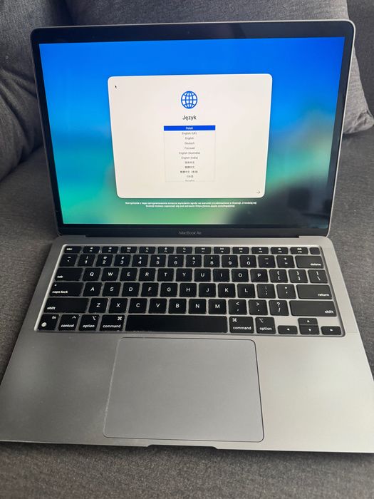 MacBook Air (M1,2020)
