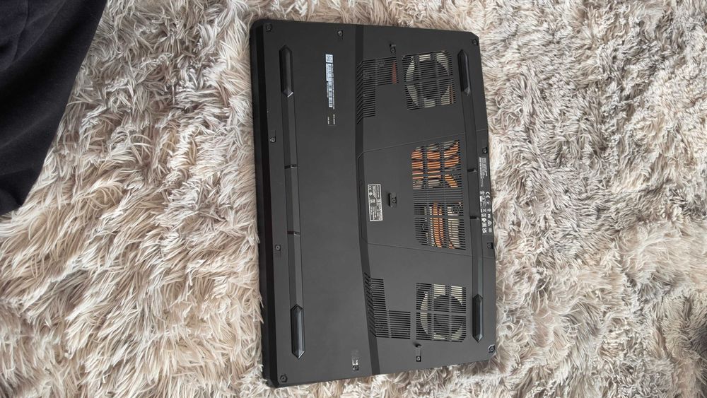 Laptop gamingowy Msi vector Gp76
