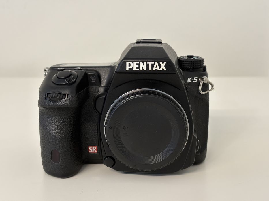 Maquina DSLR Pentax K-5