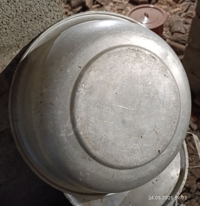 Алюминевая миска.Срочно.