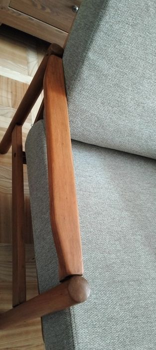 Fotel stobrawa PRL po renowacji