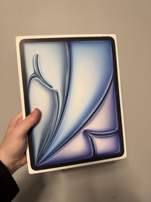 Apple iPad Air 13, 256GB, Wi-Fi + LTE, Blue, M4 (2026)