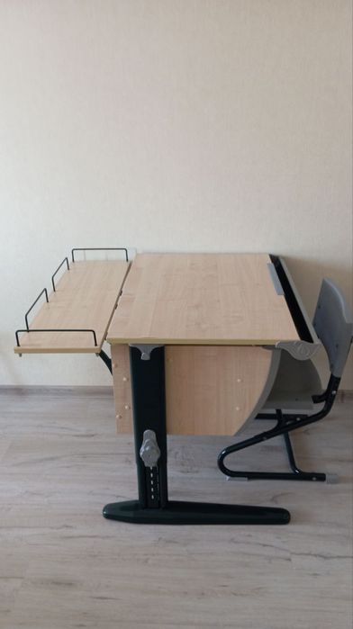 Парта- трасформер , фирма Дэми, самовывоз