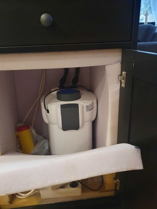 akwarium z pokrywą, komodą i pełnym wyposażeniem, bardzo dobry stan