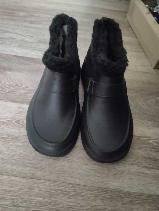 галоши черные                         .