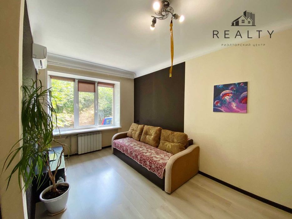 Двокімнатна квартира на вул. Лівобережній (Єнісейська) 212-990-584