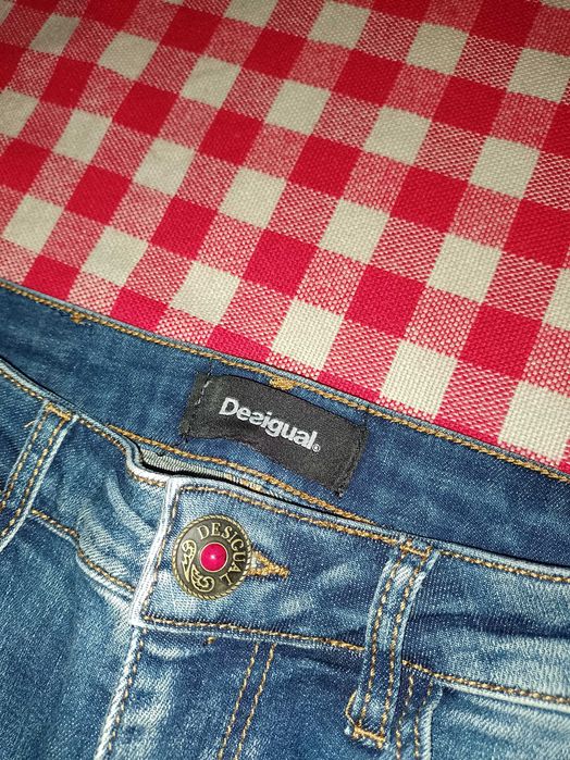 Spodnie damskie jeans Desigual rozmiar XS