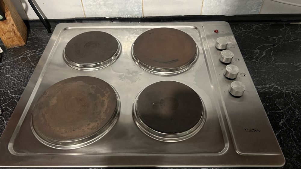 Продам варильну поверхню електрична Ventolux