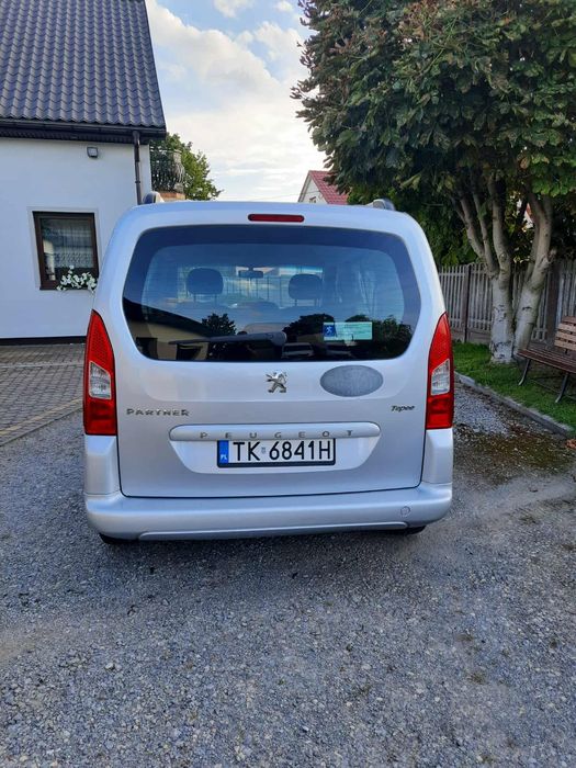 Smochód Peugeot Partner TEPEE
