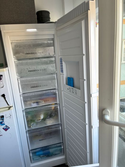 Arca vertical Haier 7 gavetas