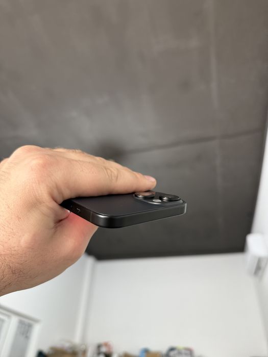Apple iphone 15+ 128 gb айфон 15 плюс як новий