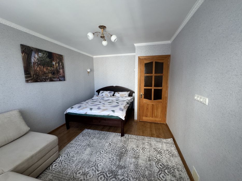 Затишна квартира подобово біля Дніпра