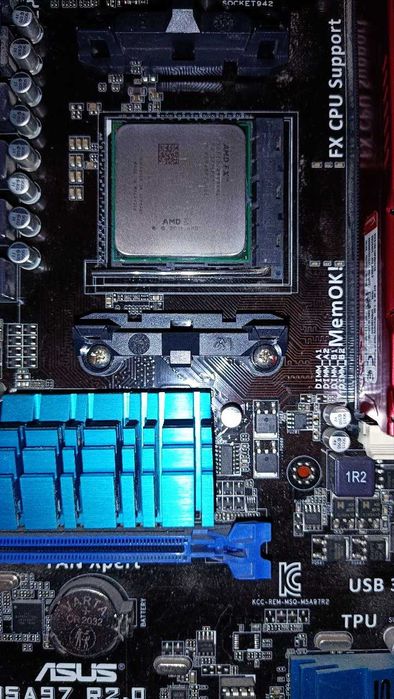 Продам комплект AM3+ Asus M5A97 R2.0 / AMD FX-8300 / Kingston Hyper X 32GB DDR3 1866/ БП 520W + Кулер