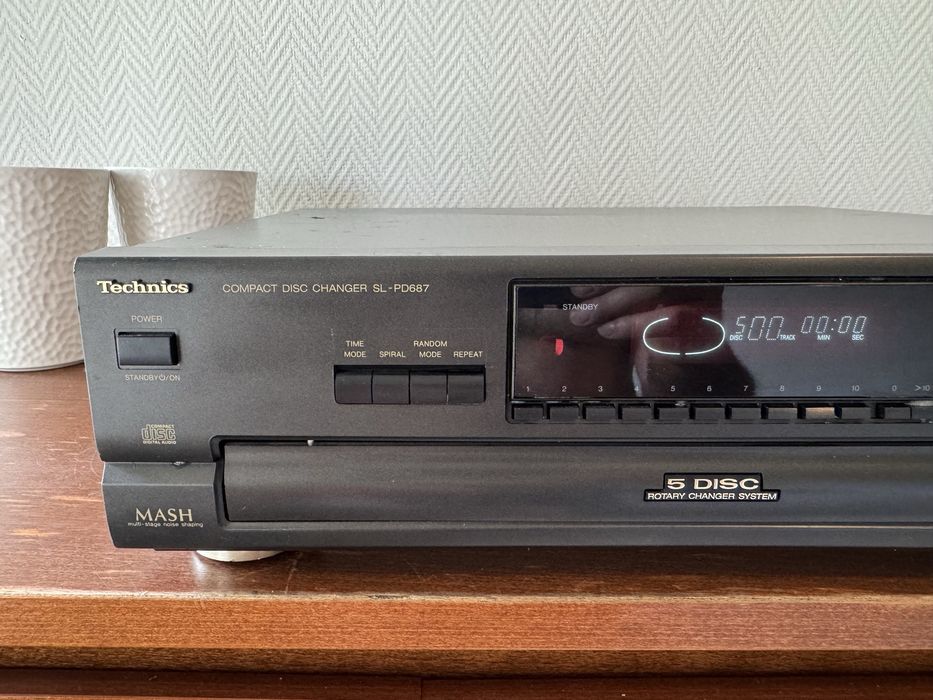 Zmieniarka cd Technics Sl-PD687