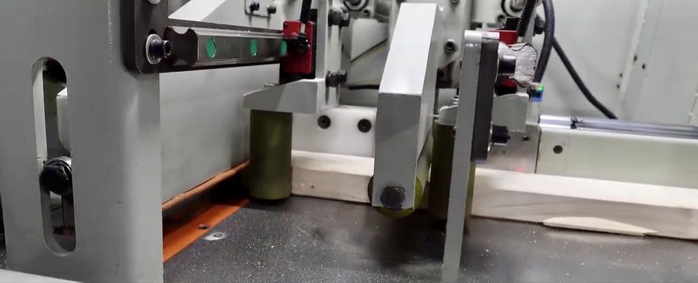 Piła poprzeczna automatyczna kapówka kapownica