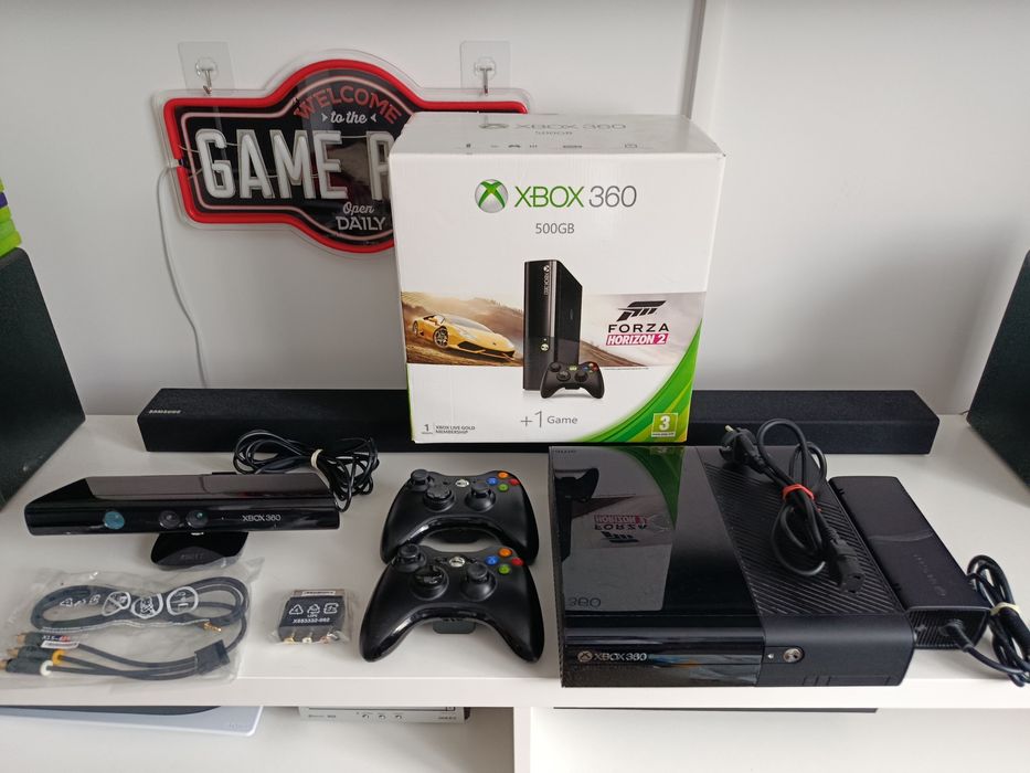 Sprzedam zestaw Xbox 360 + kinect