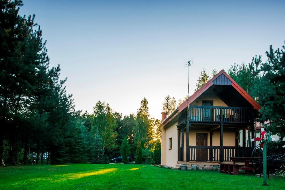 Domek letniskowy na Mazurach z własną linią brzegową