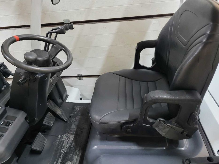 Навантажувач вилковий, газовий 3.2 тонни
Nissan UG1D2A32LQ