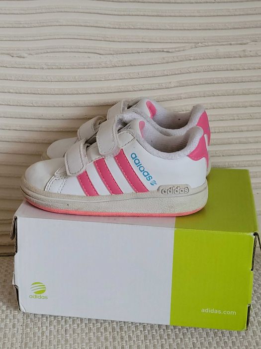 Adidas Neo rozmiar 22 Derby II cmf