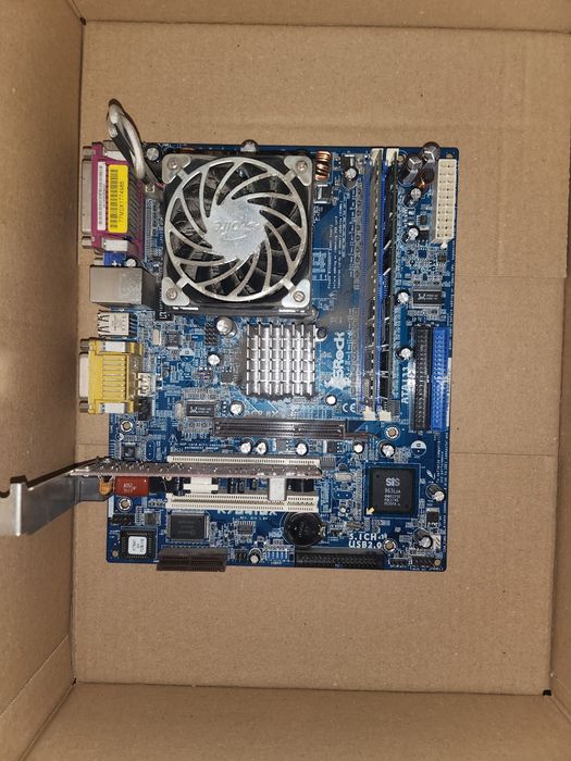 10 x płyty główne + procesor + ram + chłodzenie
