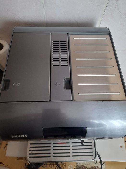 Кавомашина кавоварка Philips HD5730