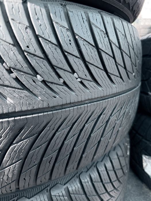 235 50 19 Michelin Pilot Alpin 5 80% Шини Зима