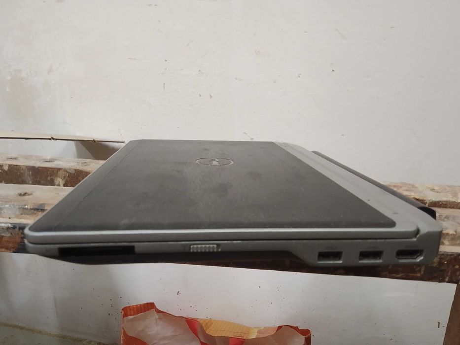 Dell 8GB odporny (magnezowy)  dysk ssd