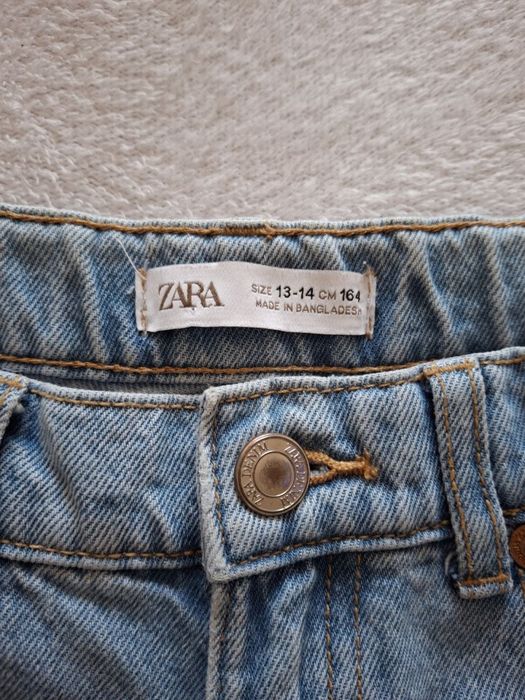 Джинсы wide leg с эффектом потертостей ZARA