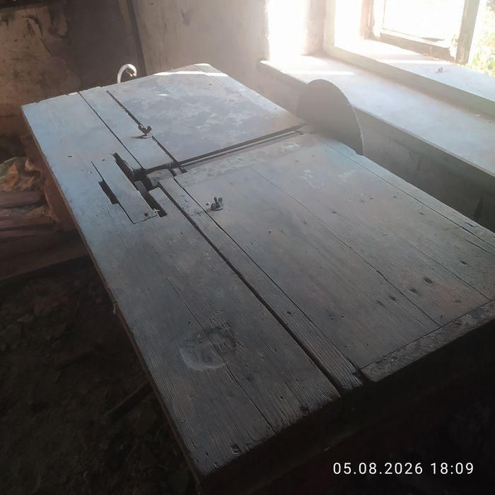 Продається станина циркулярки. Ціна договірна
