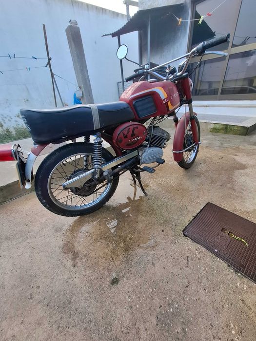 Motorizada Sachs V5