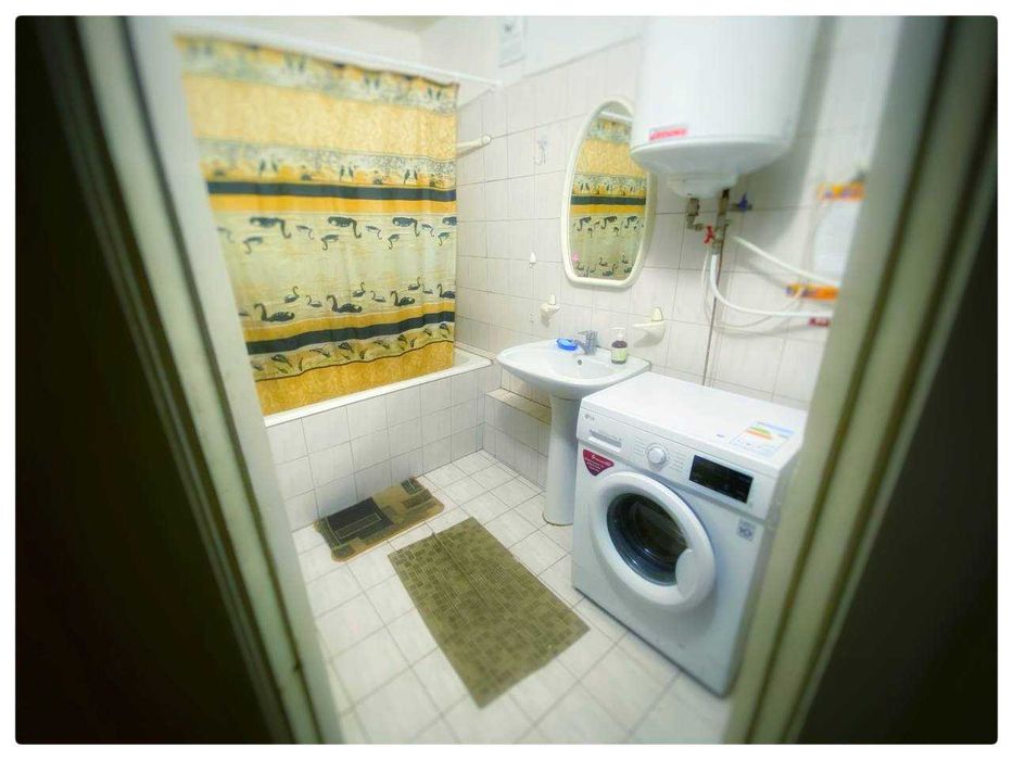 Место в комнате. ст. м. Тараса Шевченко!