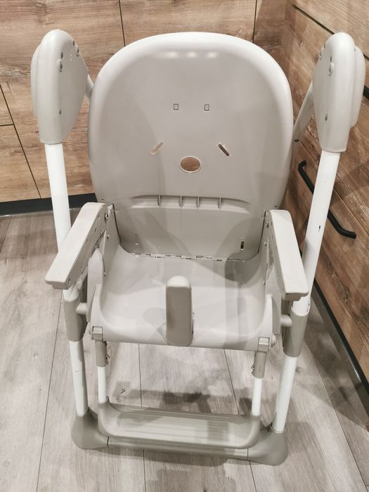 Krzeselko fotelik do karmienia