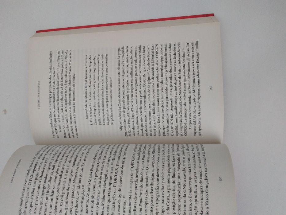 Livro À direita da revolução