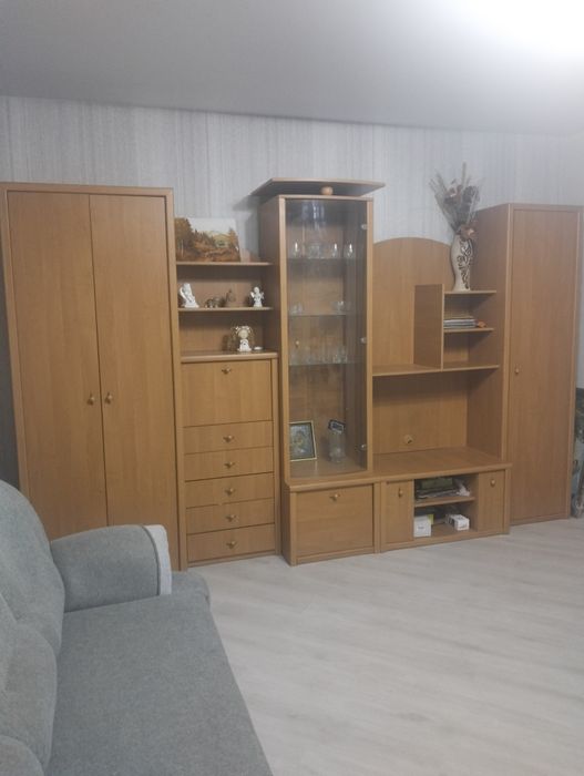 дерев'яна дитяча стінка