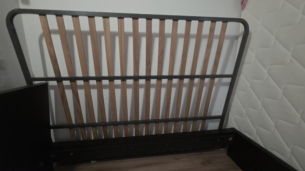 Vendo estrado cama 200×160 em bom estado