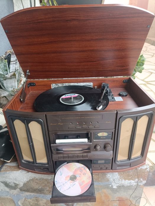 Radios and a Little Bit of Everything!64552026389122121